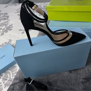 Chic Black Strappy Heels